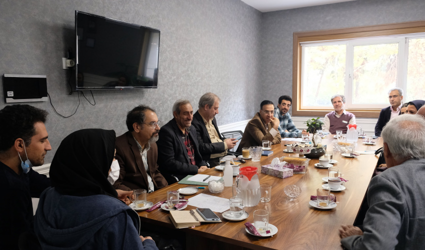 حضور مسئولان معاونت پژوهش و فناوری دانشگاه هنر در مرکز درمانی تأمین اجتماعی جهت توسعه همکاری‌ها